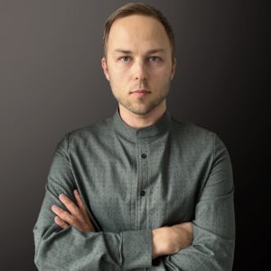 Алексей Иванов